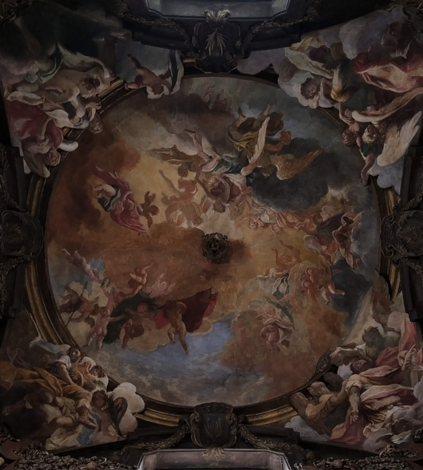 https://nuestrascharlasnocturnas.com/wp-content/uploads/2021/05/d64f6-cupula-san-bernardino-alle-ossa-milan-italia.jpg